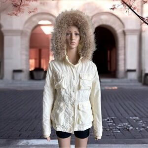 Vince lightweight jacket Size: Medium